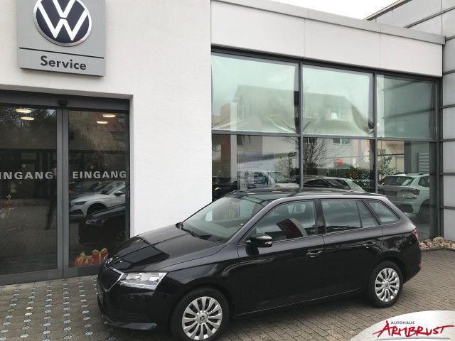 Skoda Fabia Combi 1.0 TSI 70 KW Schaltwagen Bluetooth