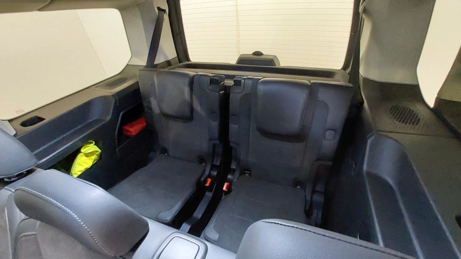 Fahrzeugabbildung Volkswagen Caddy Style Maxi Navi LED ACC 7 Sitze