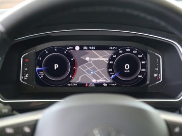 Volkswagen Tiguan DSG ELEGANCE LED MATRIX IQ ACC KAMERA