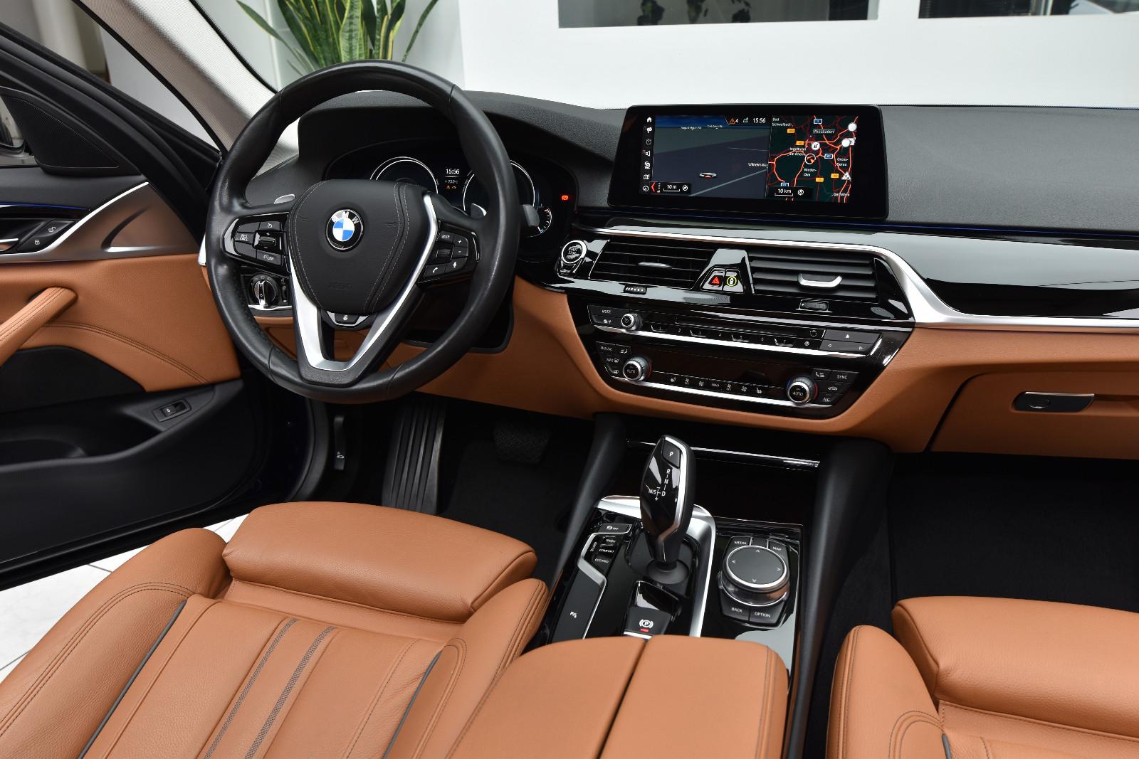 BMW 530D 3.0 265ch SPORT LINE - HUD - CUIR - TOIT PANORAMIQUE - CHAUFFAGE AUXILIAIRE