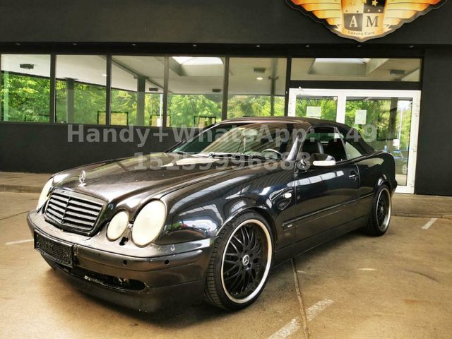 Mercedes-Benz CLK 320