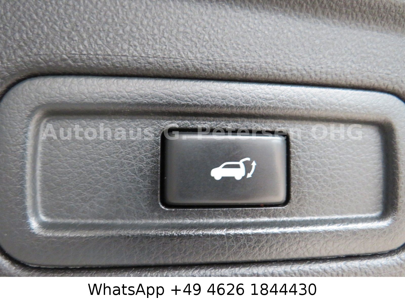 Fahrzeugabbildung Infiniti FX FX30d/*Leder*Xenon*Sitzbelü*Spurhalte*LM 21*