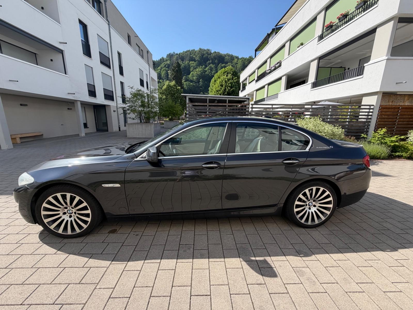 BMW ActiveHybrid 5 -8fach Bereift 