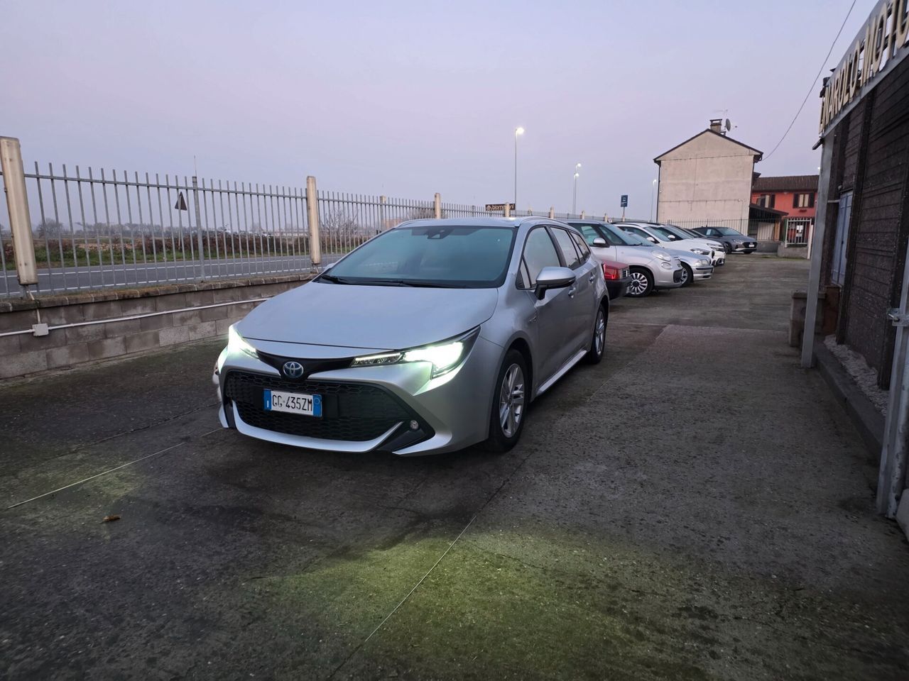 Toyota Corolla Touring Sports 1.8 Hybrid Busines imagem 3
