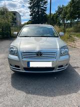 Toyota Avensis Sol 1,8l, TÜV, Sitzheizung, Anhängerkupp - gebrauchte Toyota Avensis aus dem Jahr 2005
