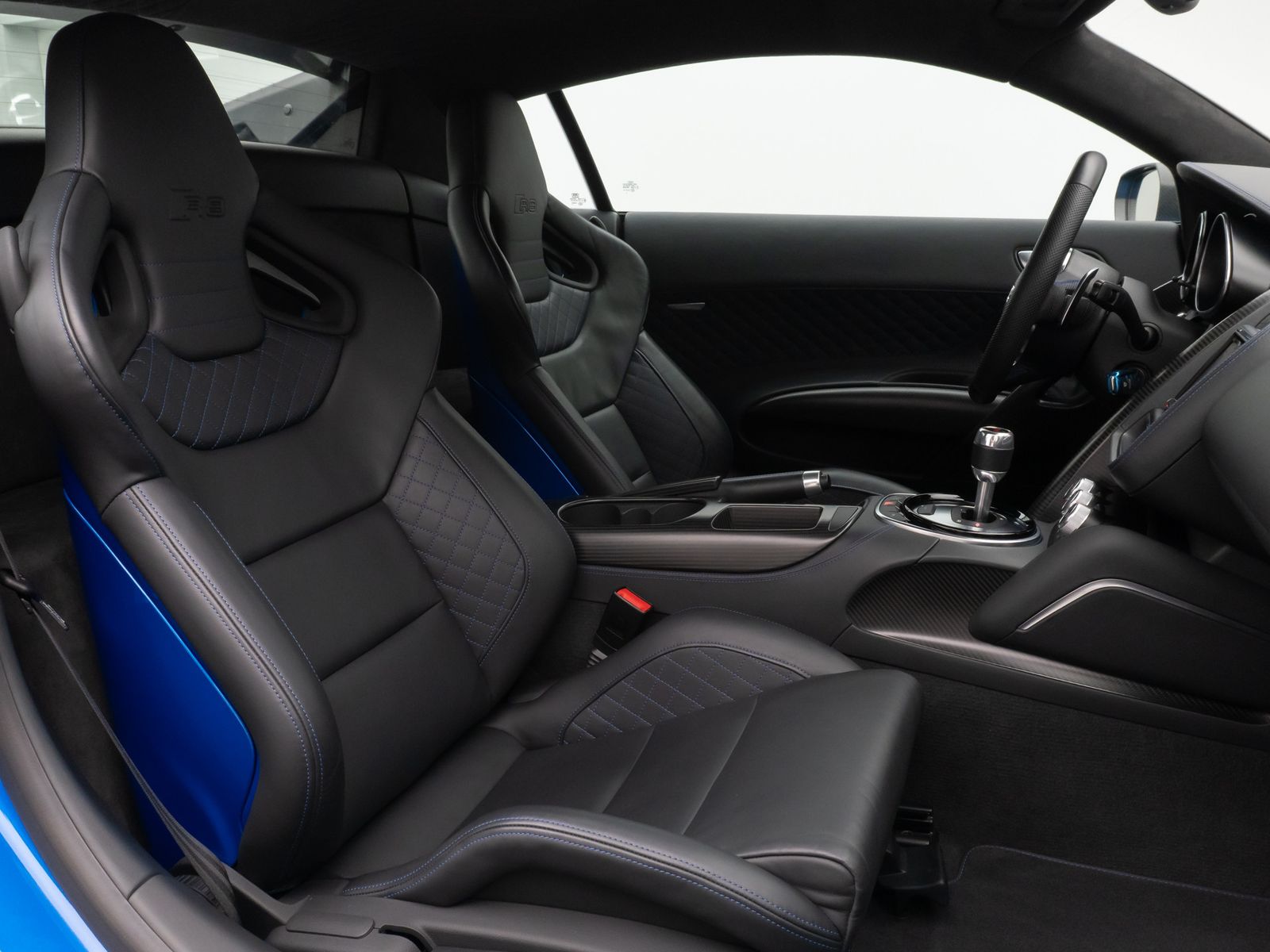 Fahrzeugabbildung Audi R8 Coupe 5.2 FSI LMX Sonderedition 1 OF 99 Laser
