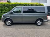 Volkswagen Zuverlässiger T5 Transporter zu verkaufen