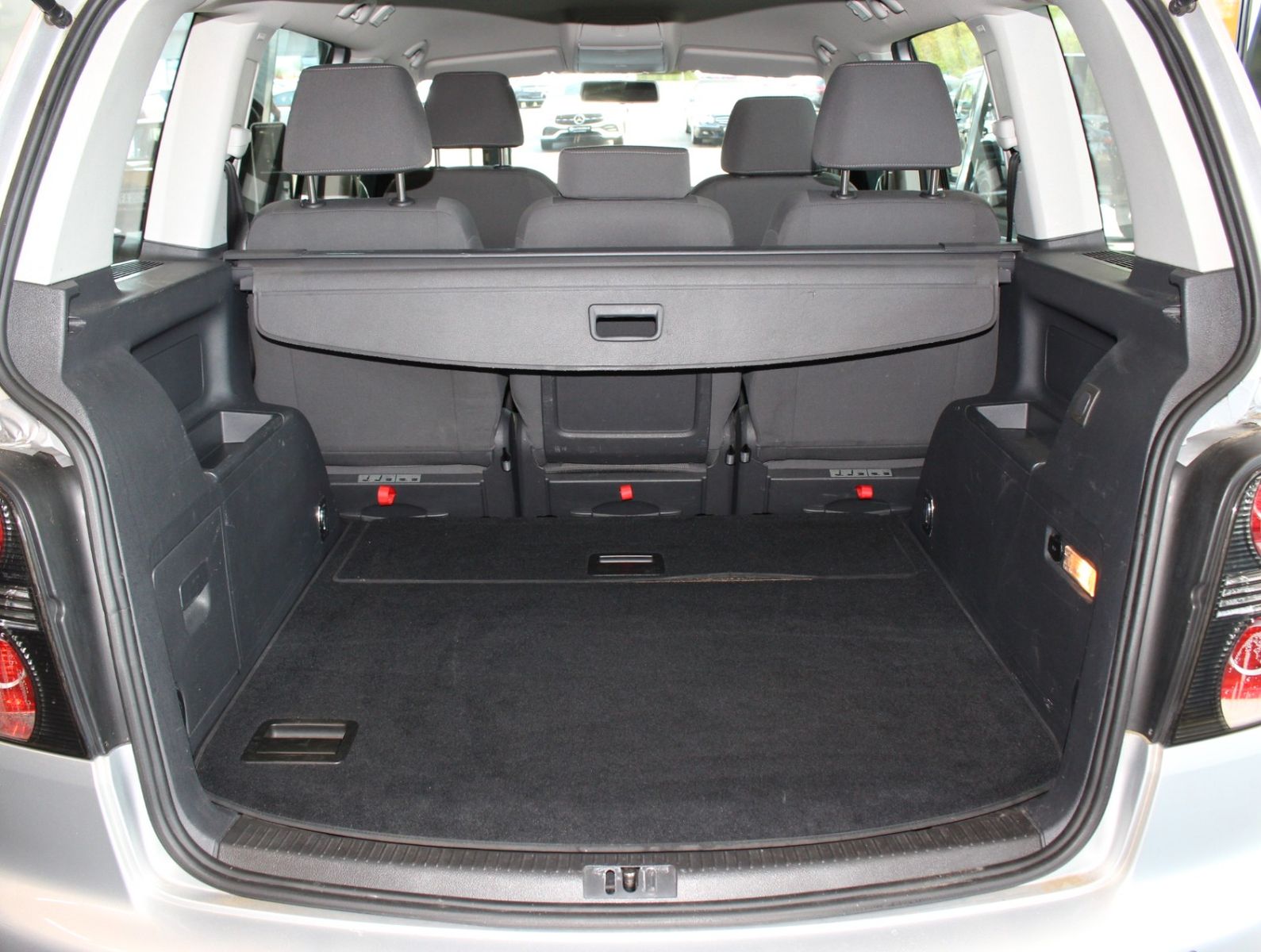 Fahrzeugabbildung Volkswagen Touran 2.0 TDI  Cross *Navi*PDC*AHK