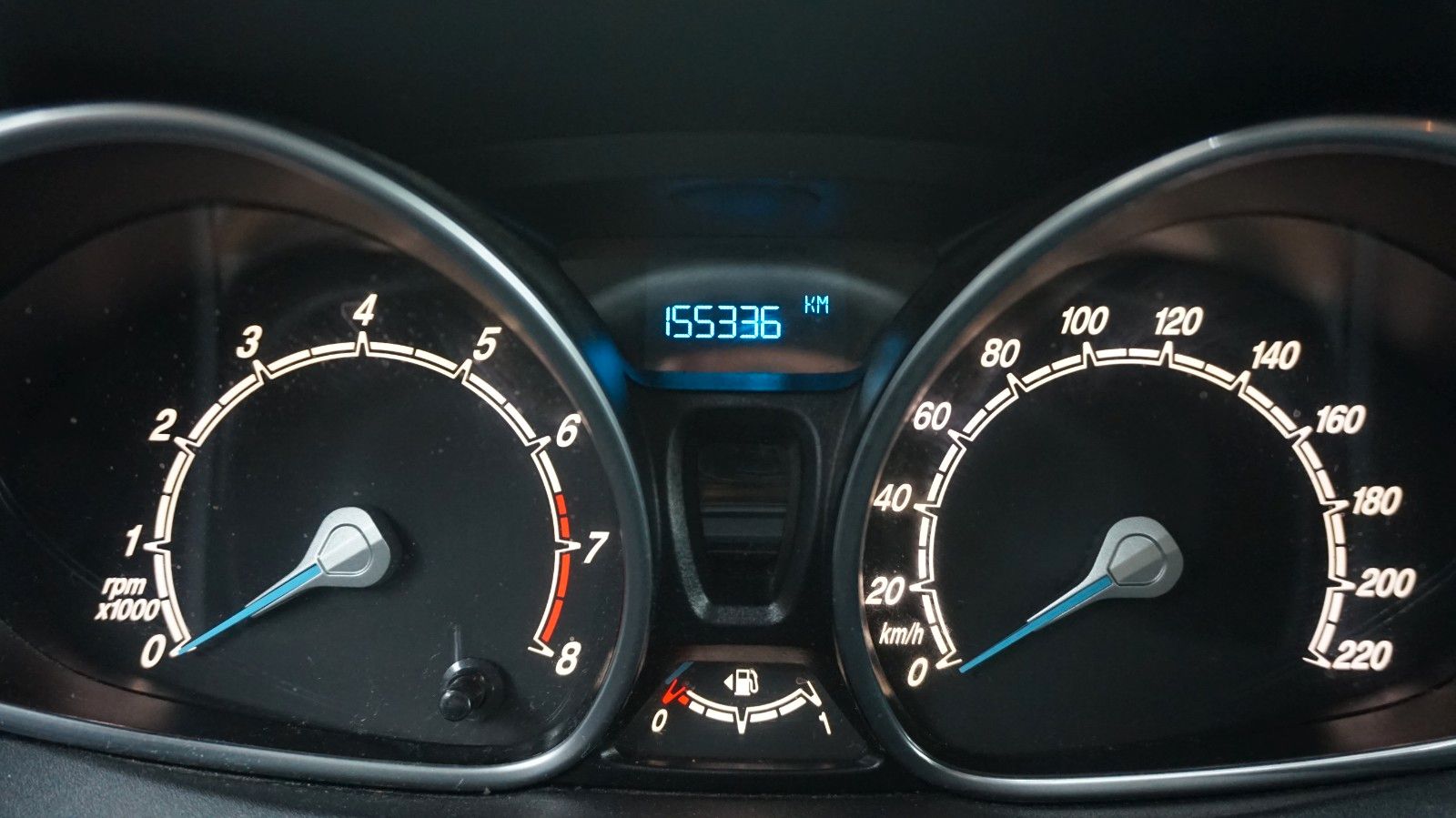 Fahrzeugabbildung Ford B-Max Titanium 4,9 Liter / 100 Km