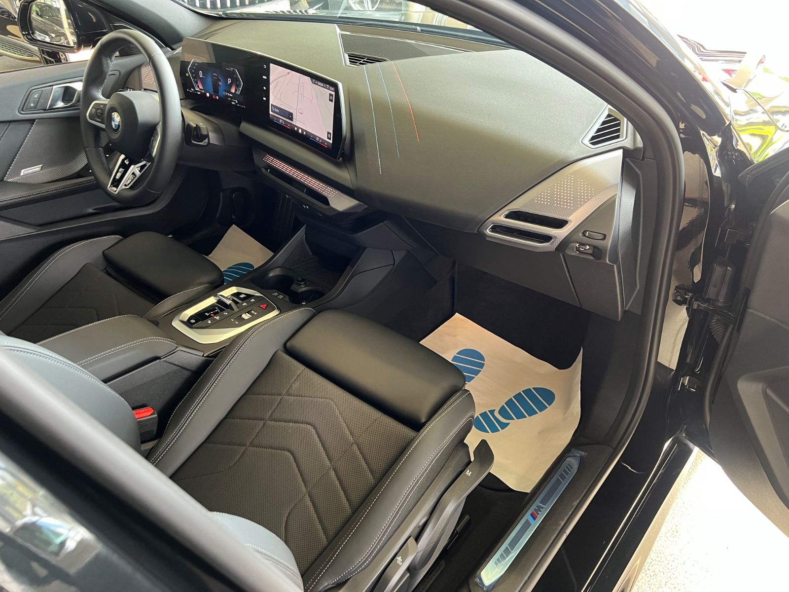 Fahrzeugabbildung BMW 116 M Sport Paket *Harman-Kardon*Kamera*