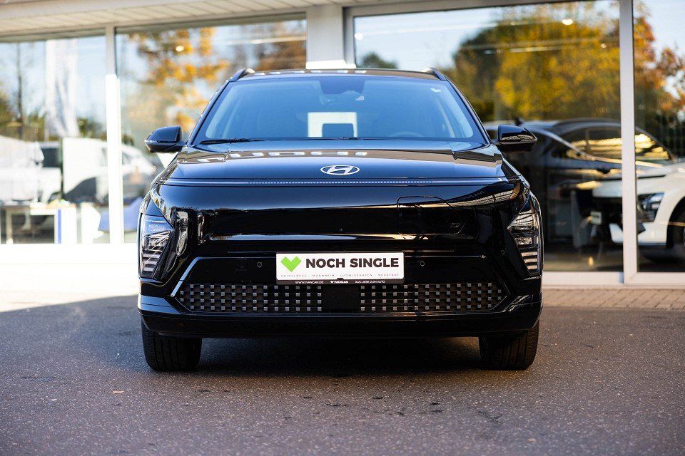 Fahrzeugabbildung Hyundai KONA Elektro 65,4kWh TREND Assi BOSE