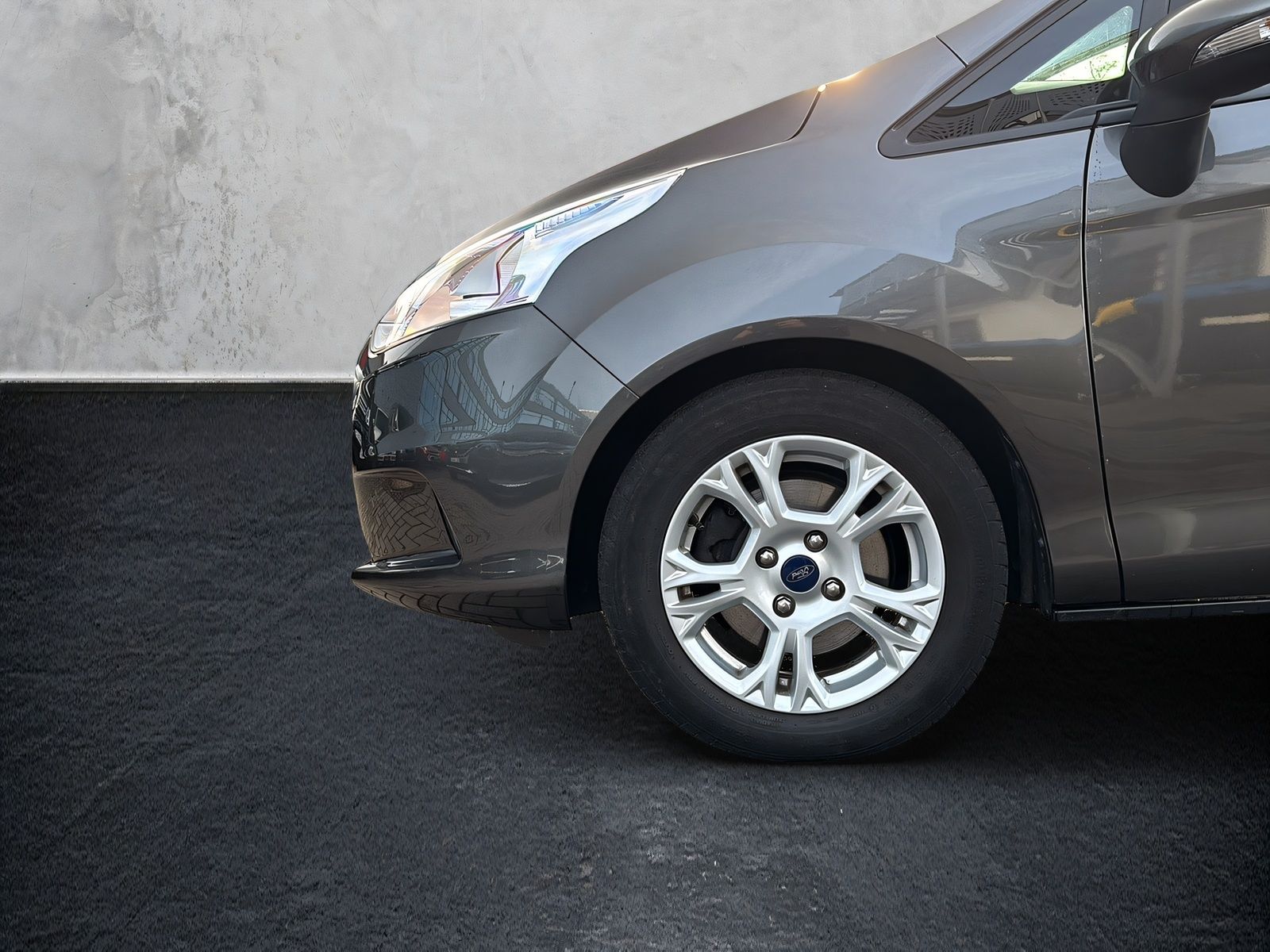 Fahrzeugabbildung Ford B-Max 1.0i Sync Edition AHK TEMPOMAT DAB WINTER