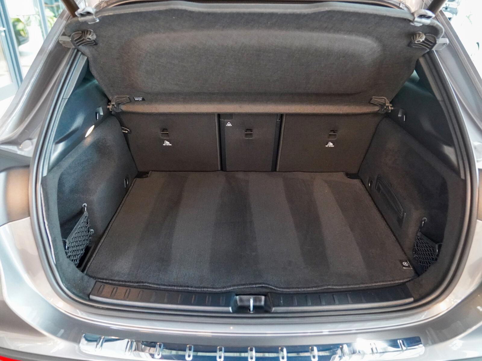Mercedes-Benz GLA 4M Progressive MULTIBEAM AHK Standheizun, миниатюра 12