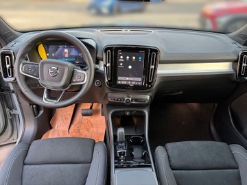 Volvo XC40 Plus Black Edition 2WD*360°*Licht-P*