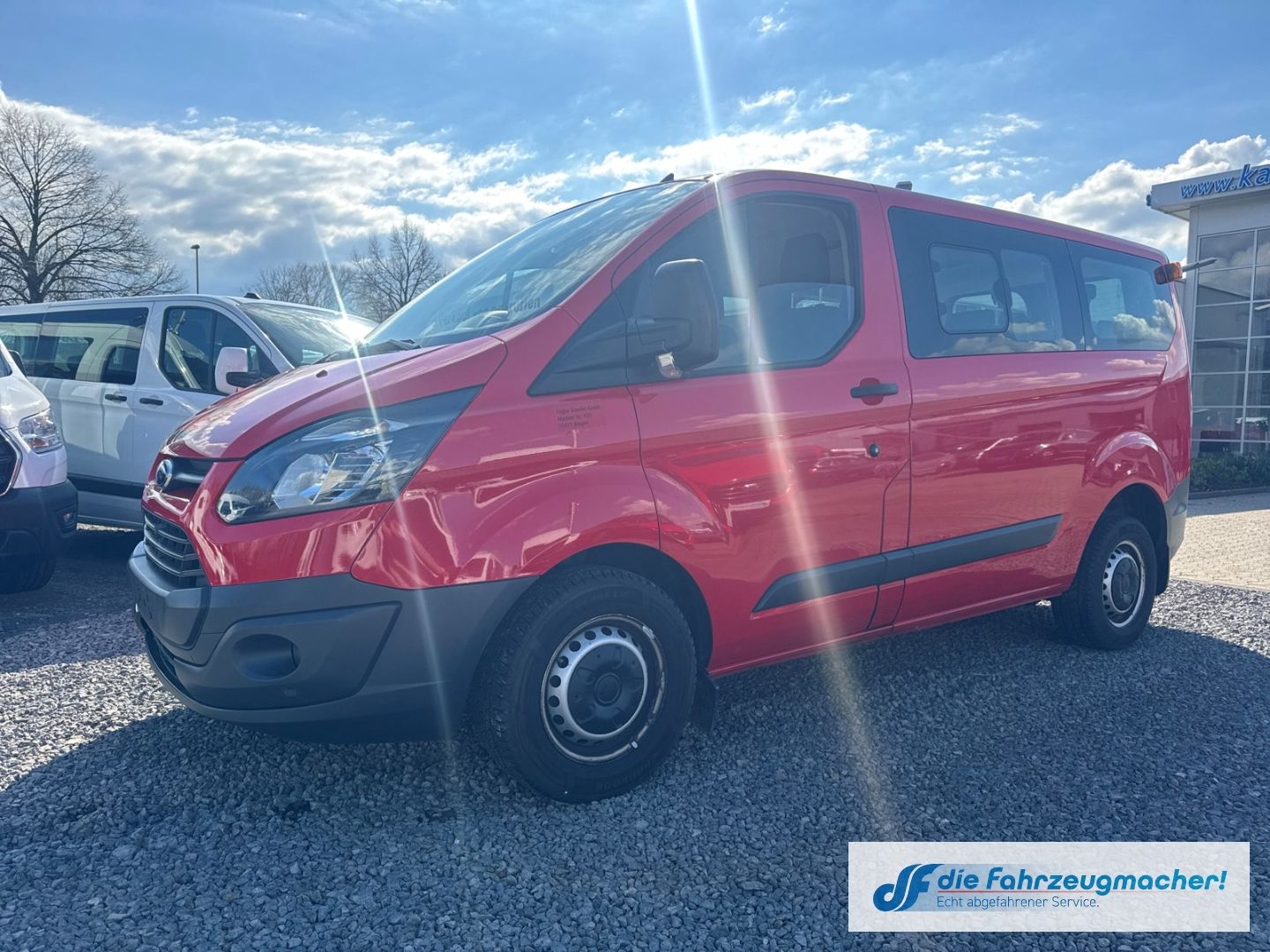 Fahrzeugabbildung Ford Transit Custom Kombi 300 L1 2.2 TDCi *2465