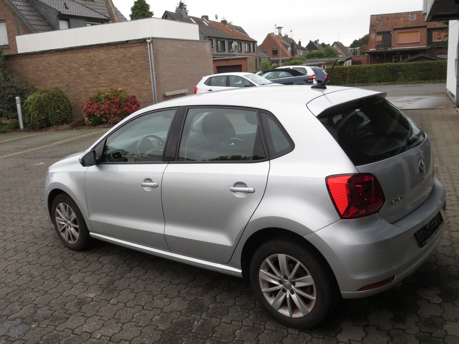 Fahrzeugabbildung Volkswagen Polo  Comfortline DSG SITZH. NAVI PDC GRA 4-T.