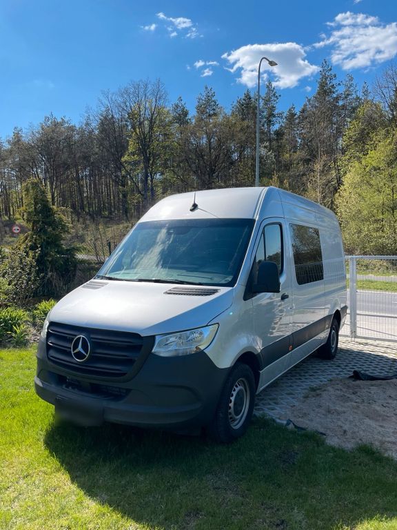 Image of Mercedes-Benz Sprinter