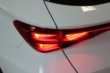 Cupra Leon Sportstourer 1.5 LED Kamera AHK elek. Heckk