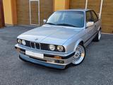 BMW 318iS  - BMW 318: Coupe, 318is