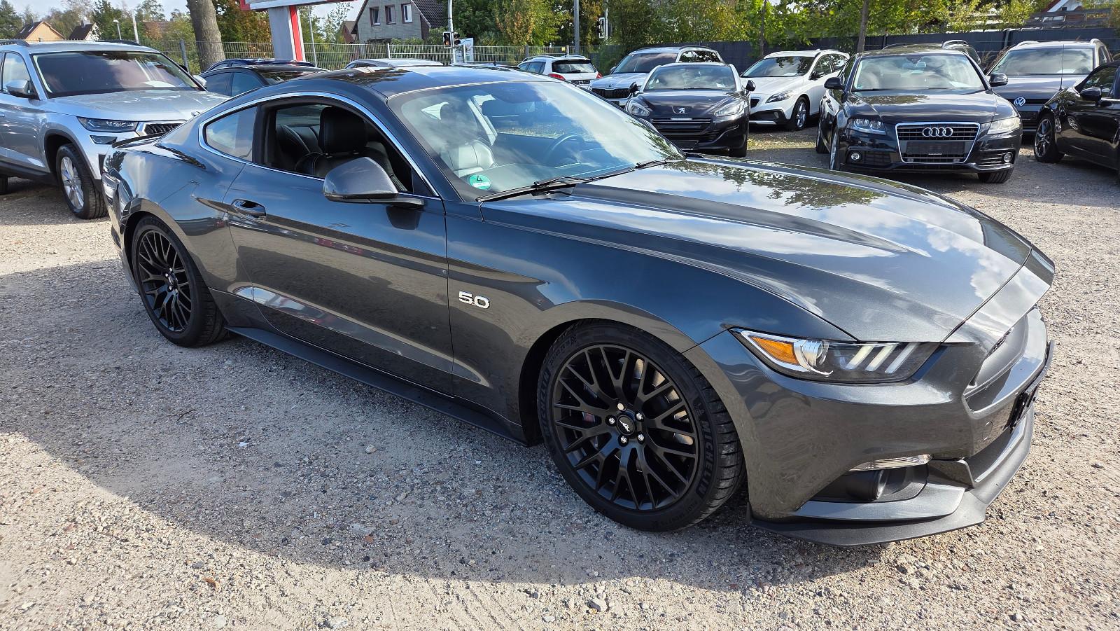 Ford Mustang GT Fastback 5.0 V8 421 ch BVA / 40 400 km / Premium Pack / Cuir ventilé / Caméra de recul