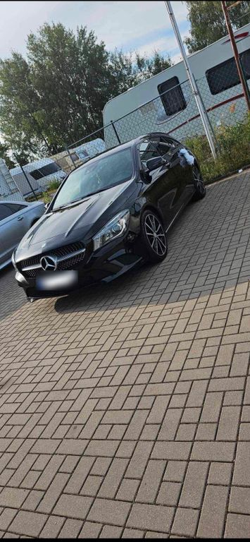 Image of Mercedes-Benz CLA 220