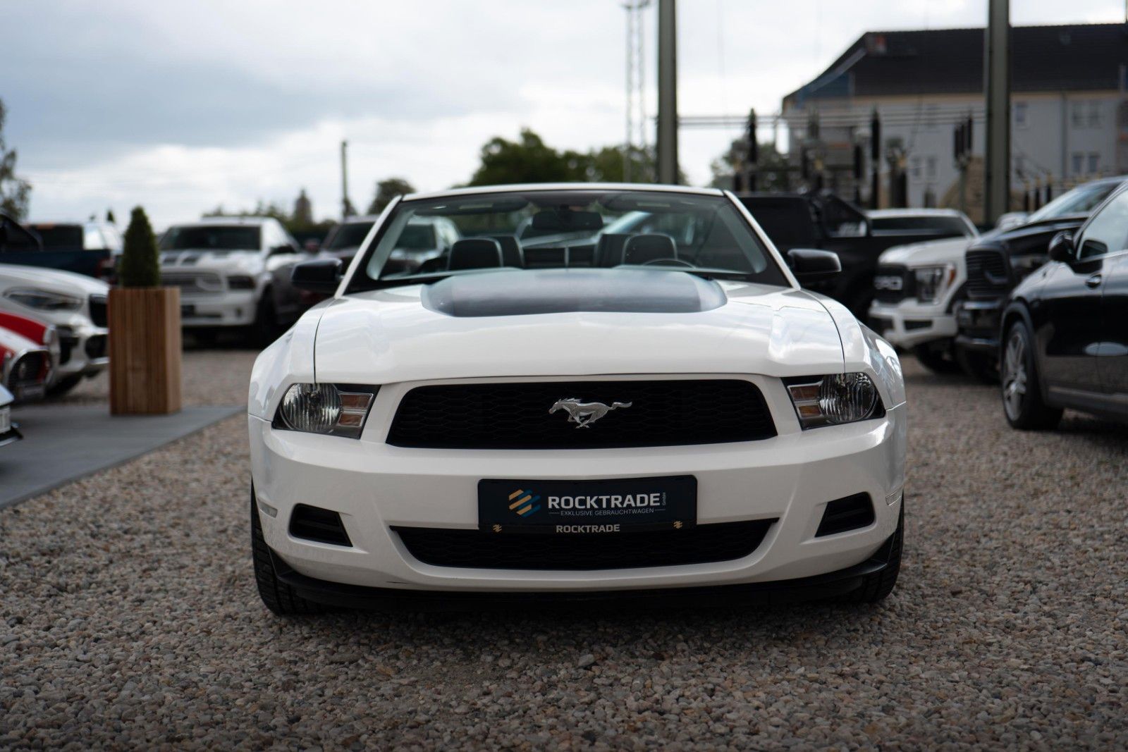 Fahrzeugabbildung Ford Mustang 3.7 V6 GT Cabrio | TÜV 2028 | 4Season