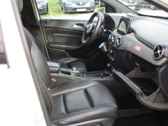 Fahrzeugabbildung B 180 CDI d 1 Hand Fahrerprofil SHZ Keyless Star