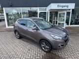 Hyundai ix35 FIFA World Cup Edition 2WD PDC, Navi, Klima - Hyundai ix35 mit Benzin-Antrieb