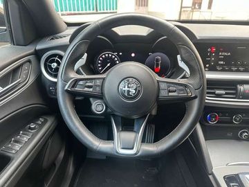 Alfa-Romeo Stelvio - 9