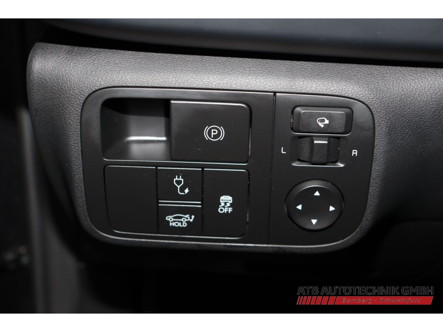 Fahrzeugabbildung Hyundai IONIQ 6 77,4 kWh 4WD First Edition SOH 98,2 %