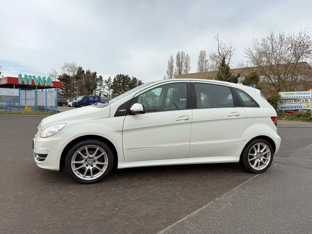 Mercedes-Benz B 160 BlueEfficiency (AHK*NAVI*PDC*TEIL-LEDER)