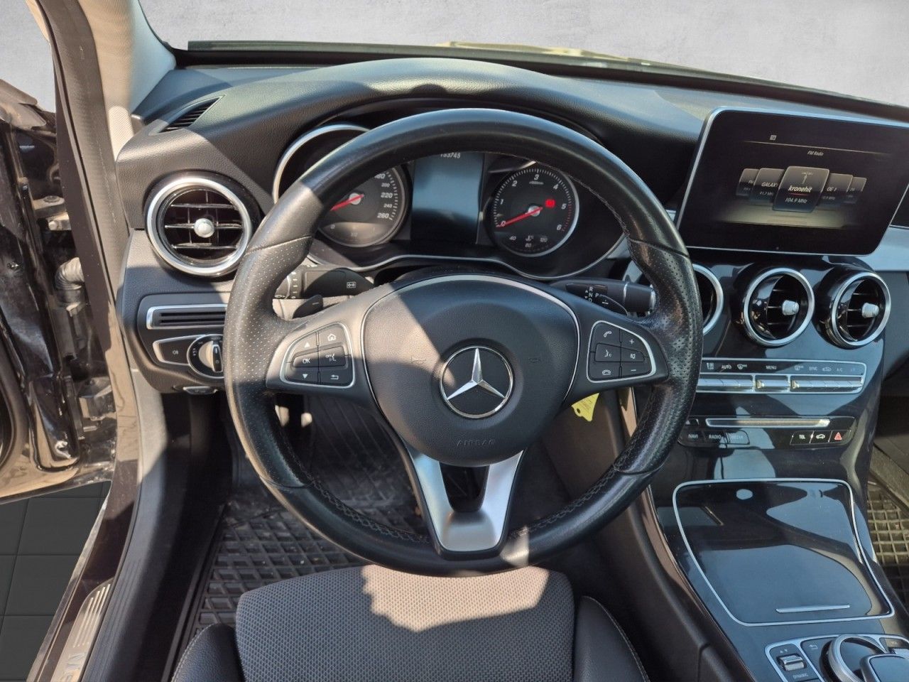Fahrzeugabbildung Mercedes-Benz C 220d Avantgarde Navi Schiebedach