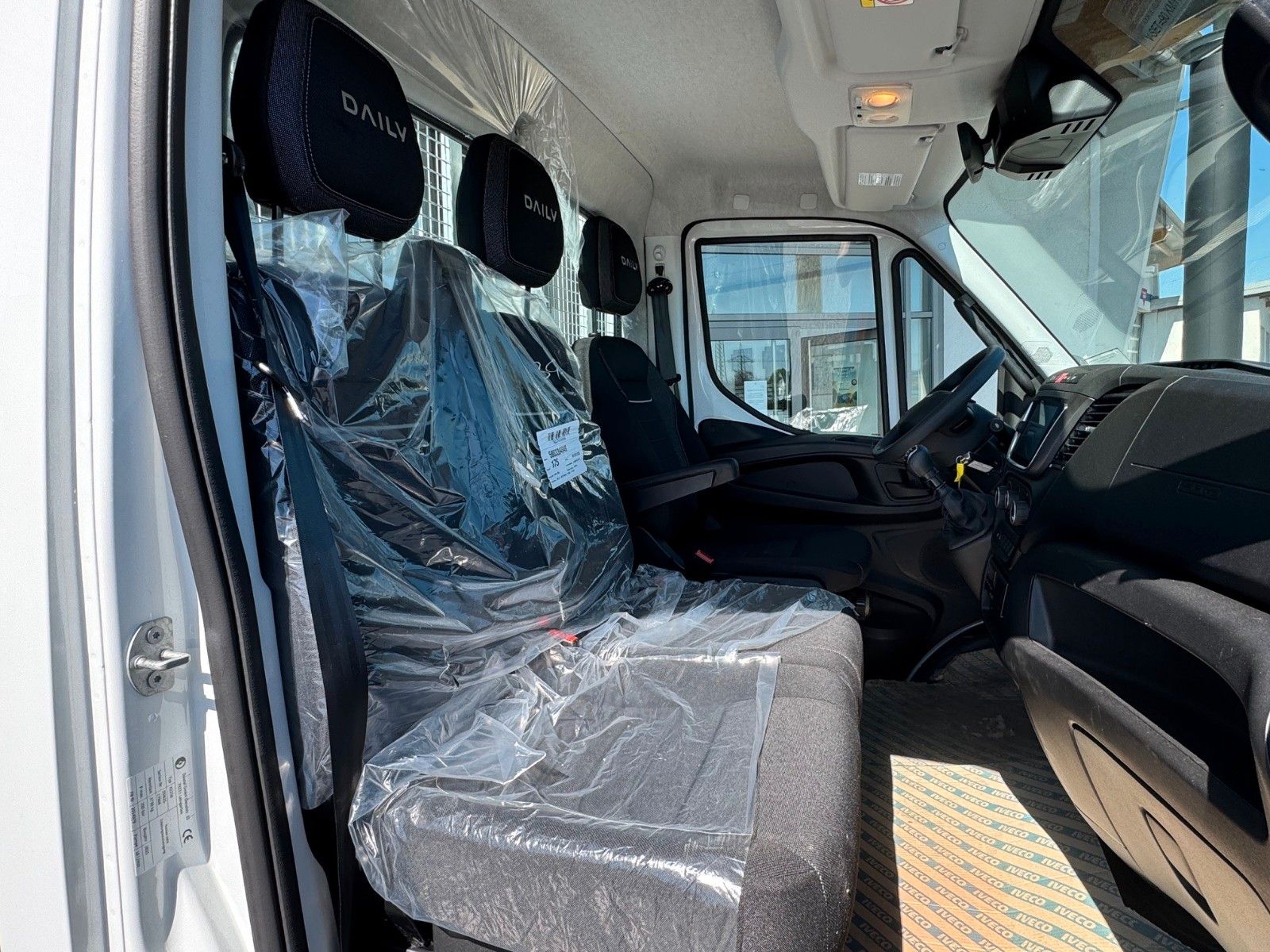Fahrzeugabbildung Iveco Daily 70C18 H 3.0L *R3.450mm*AHK*Kamera*Sperre*