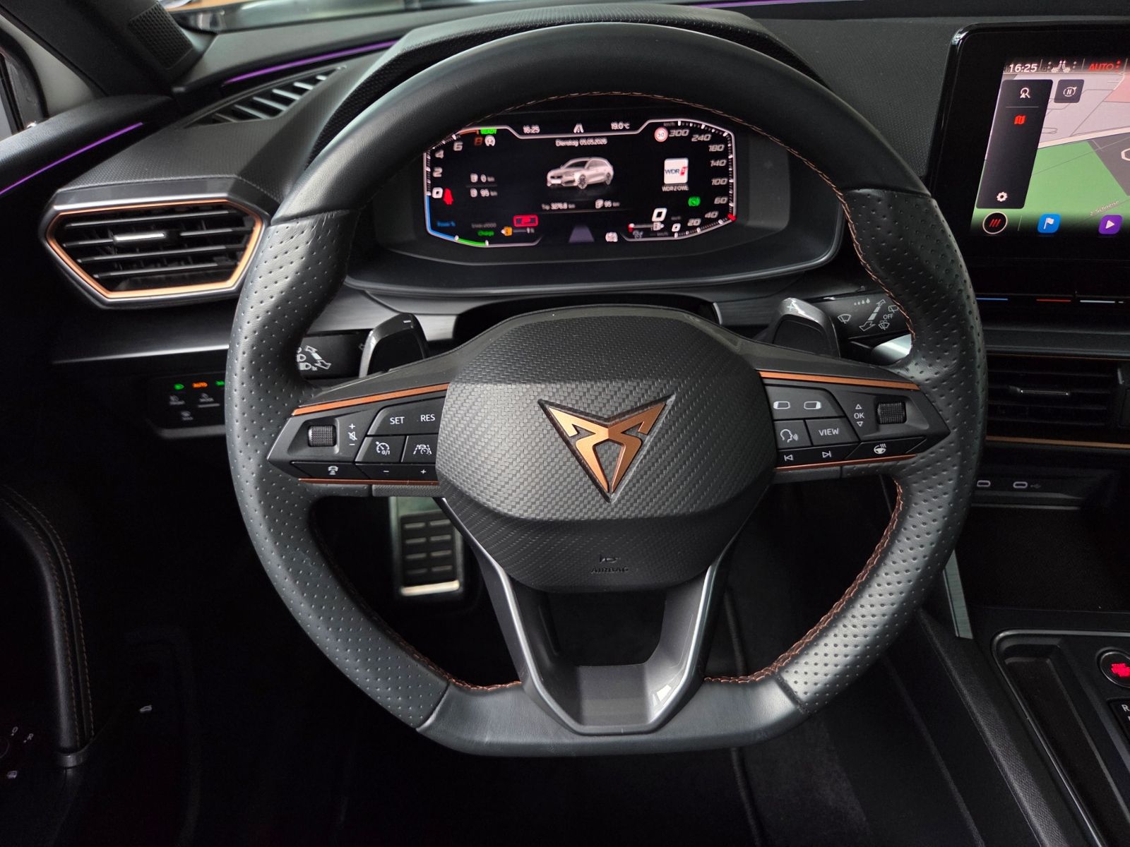 Fahrzeugabbildung CUPRA Leon Sportstourer VZ 1.4 e-Hybrid SHZ LED NAVI