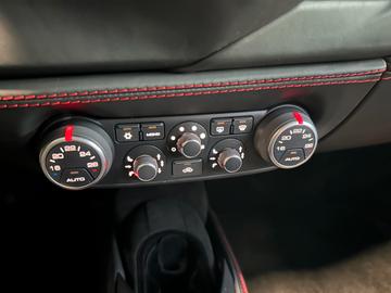 2015 Ferrari 488 GTB 缩略图 15