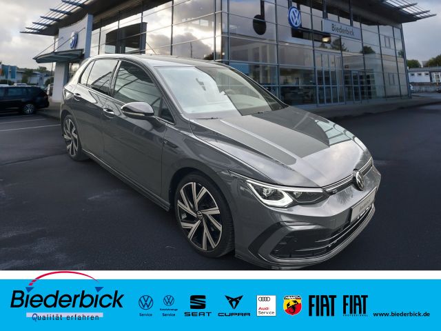 Golf VIII 1.5 eTSI DSG R-Line Black-Style 18 ALU