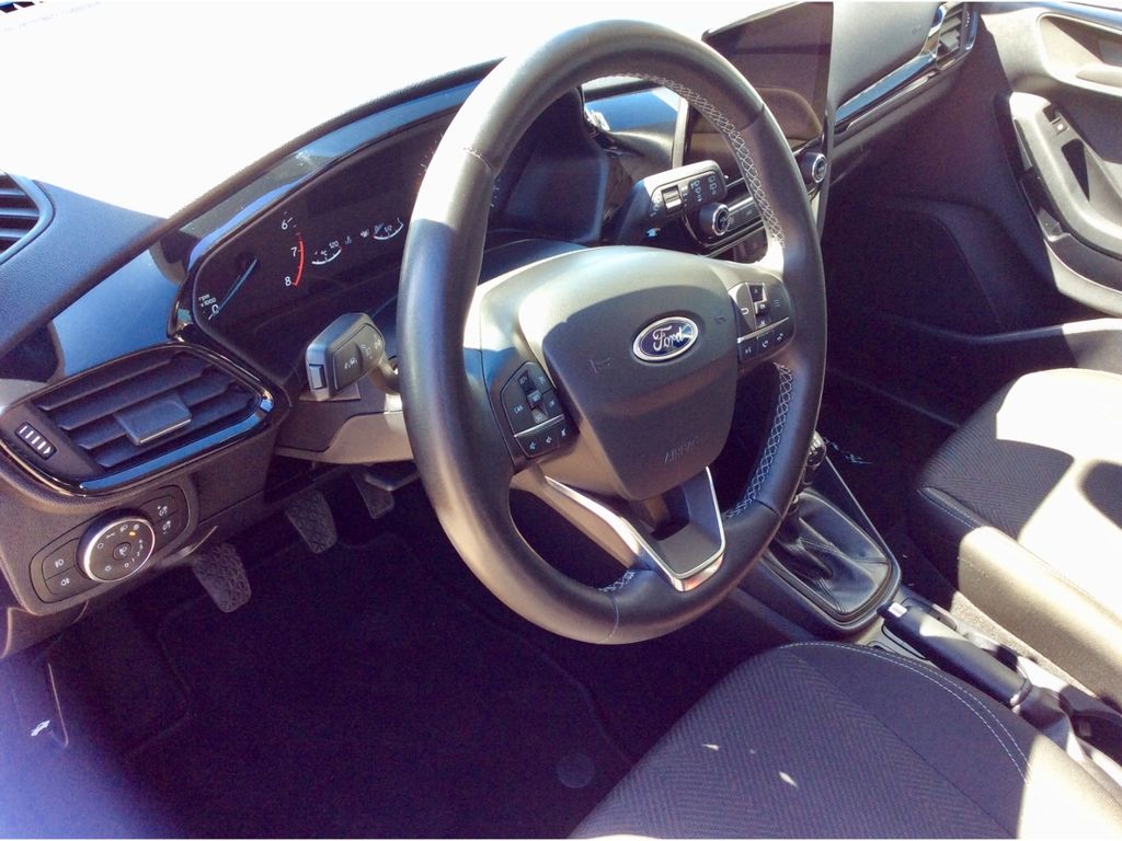 Ford Fiesta — fotografia 3