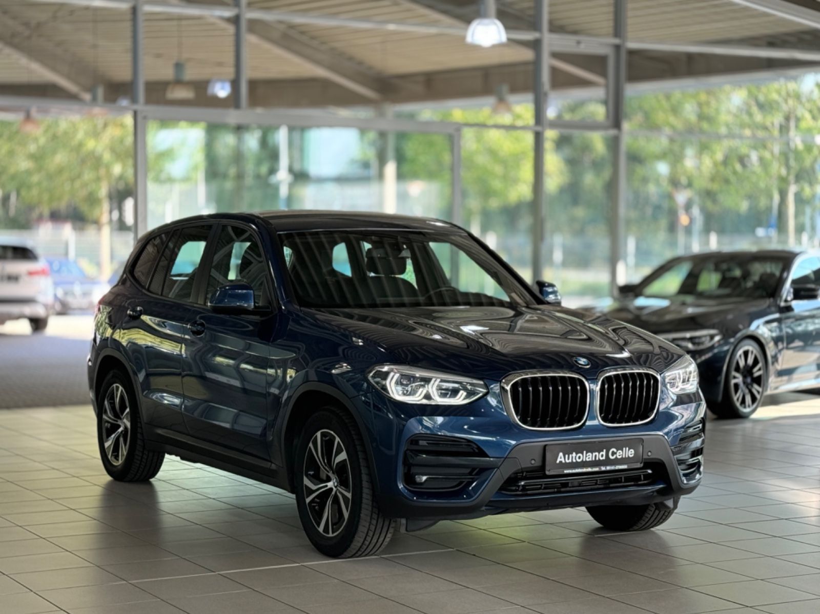 Fahrzeugabbildung BMW X3 xD30e Kamera DAB LED AHK Alarm HiFi 18Zoll