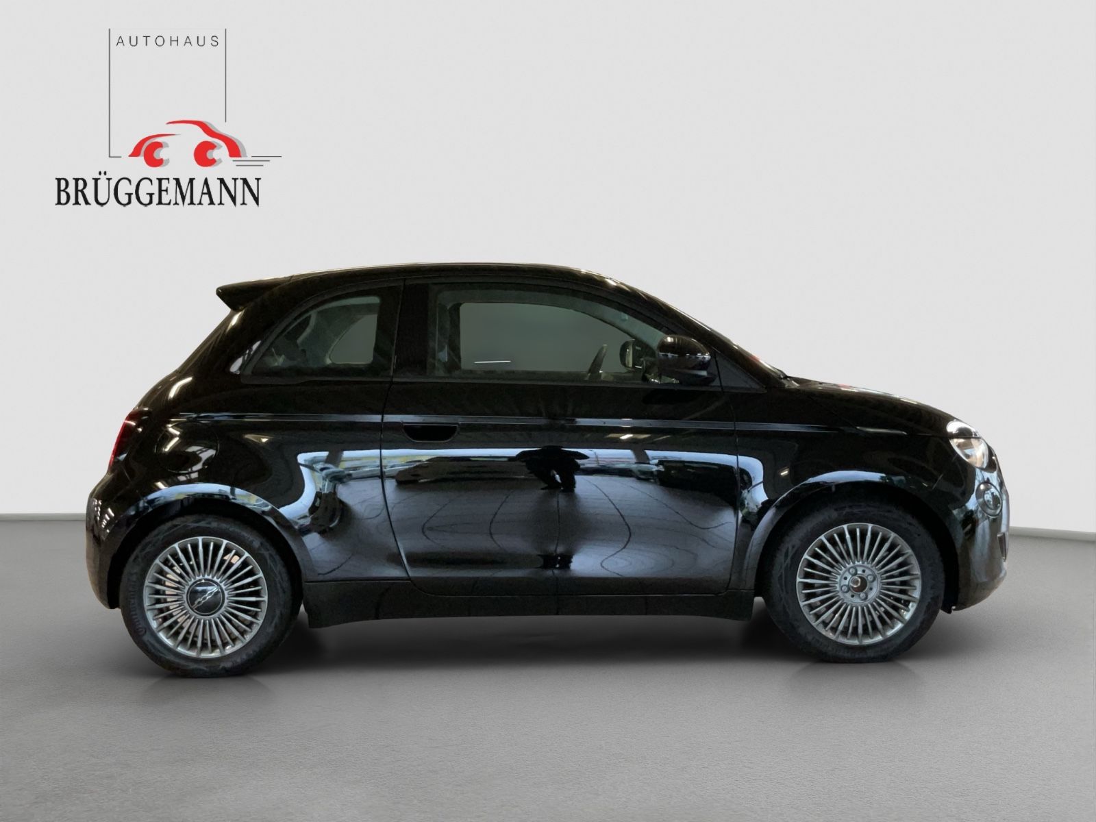Fahrzeugabbildung Fiat 500e Icon