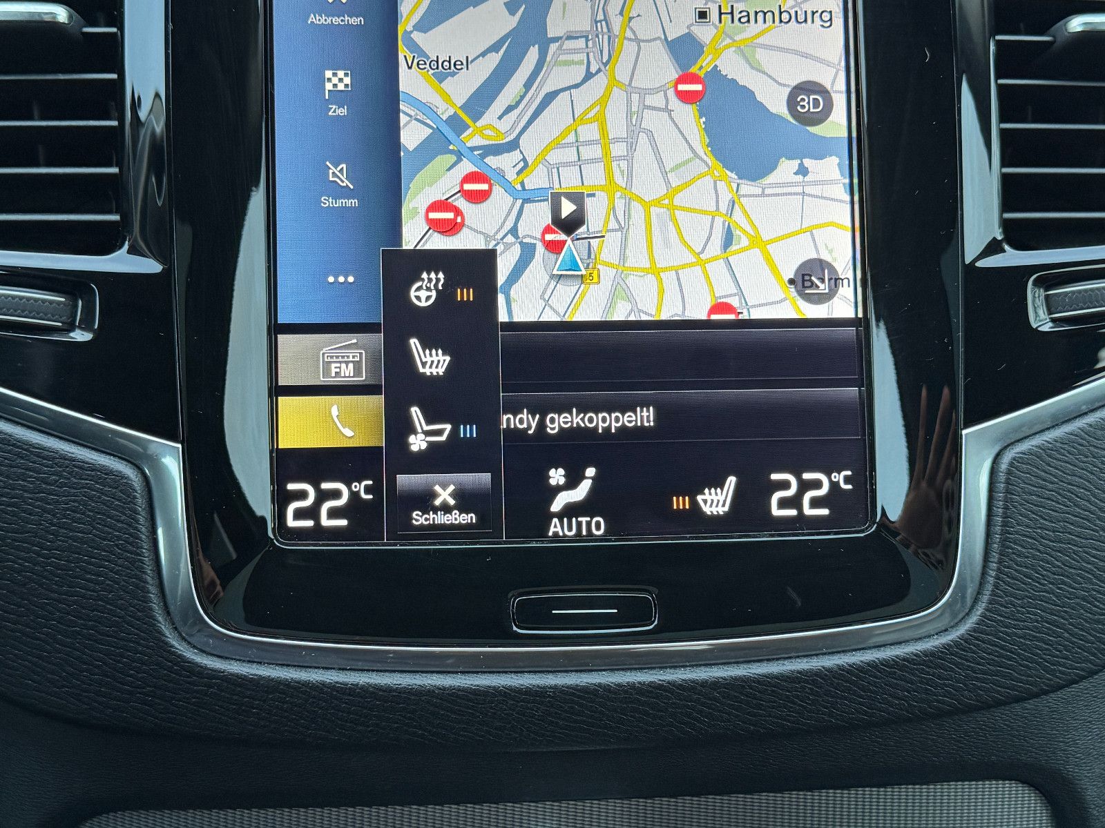Fahrzeugabbildung Volvo XC90 INSCRIPTION AWD PANO HUD SITZKLIMA MEMORY