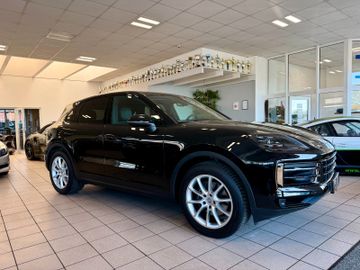 Porsche Cayenne - 1