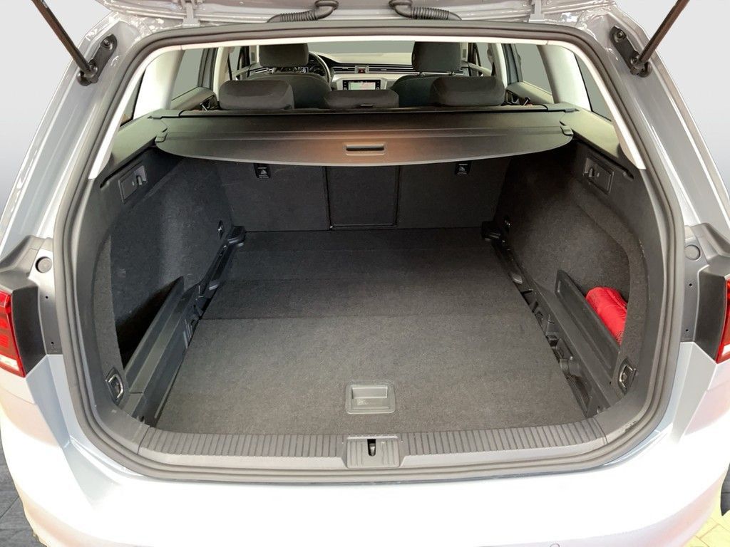 Volkswagen Passat Variant - Bild 15