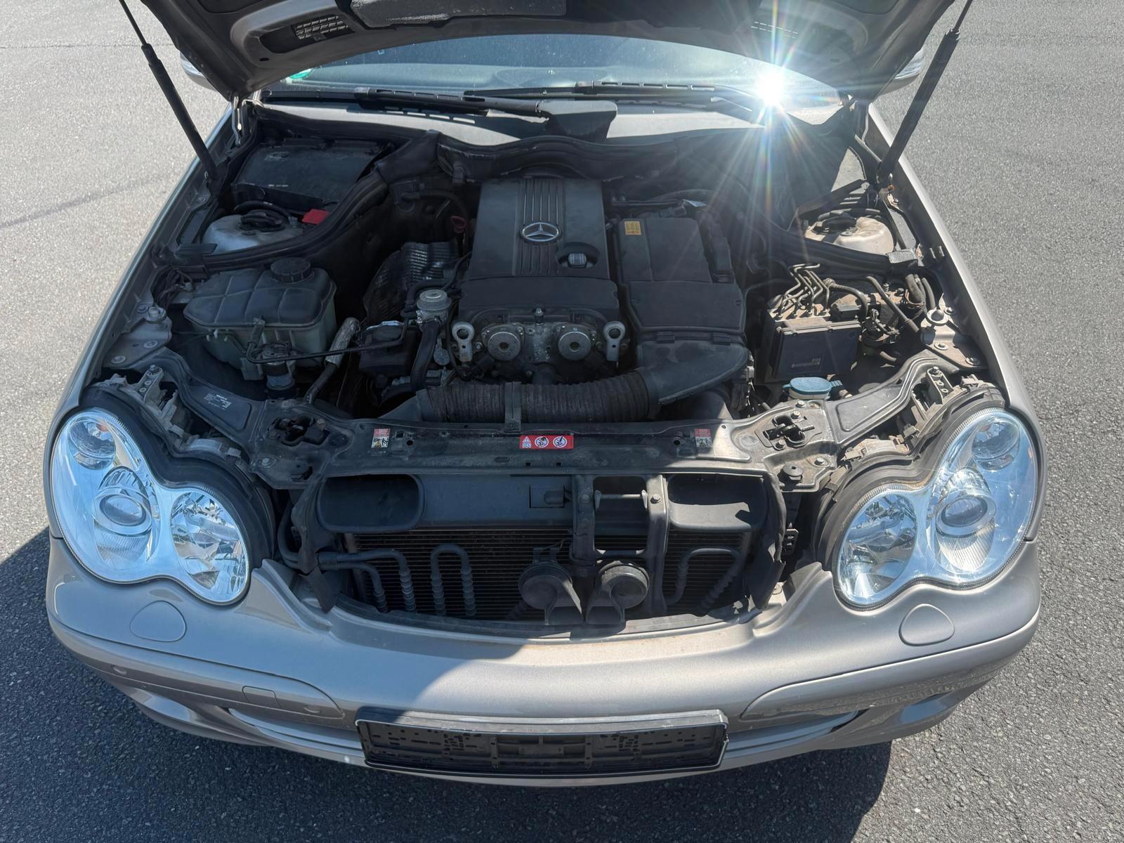 Mercedes-Benz CE200 2006 — photo 7
