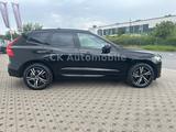 Volvo XC60 R Design 2WD/Navi/Pano/Kamera/LED - gebrauchte Volvo XC60 aus dem Jahr 2022