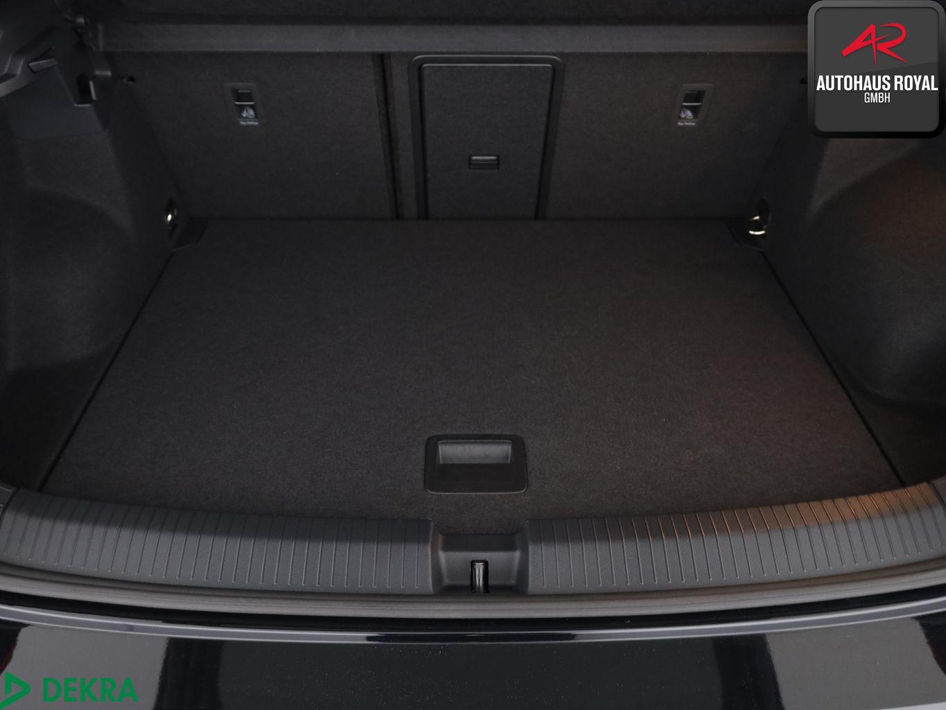Volkswagen T-Roc 1.5 TSI R LINE KEYLESS,ACC,KAMERA,IQ-DRIVE
