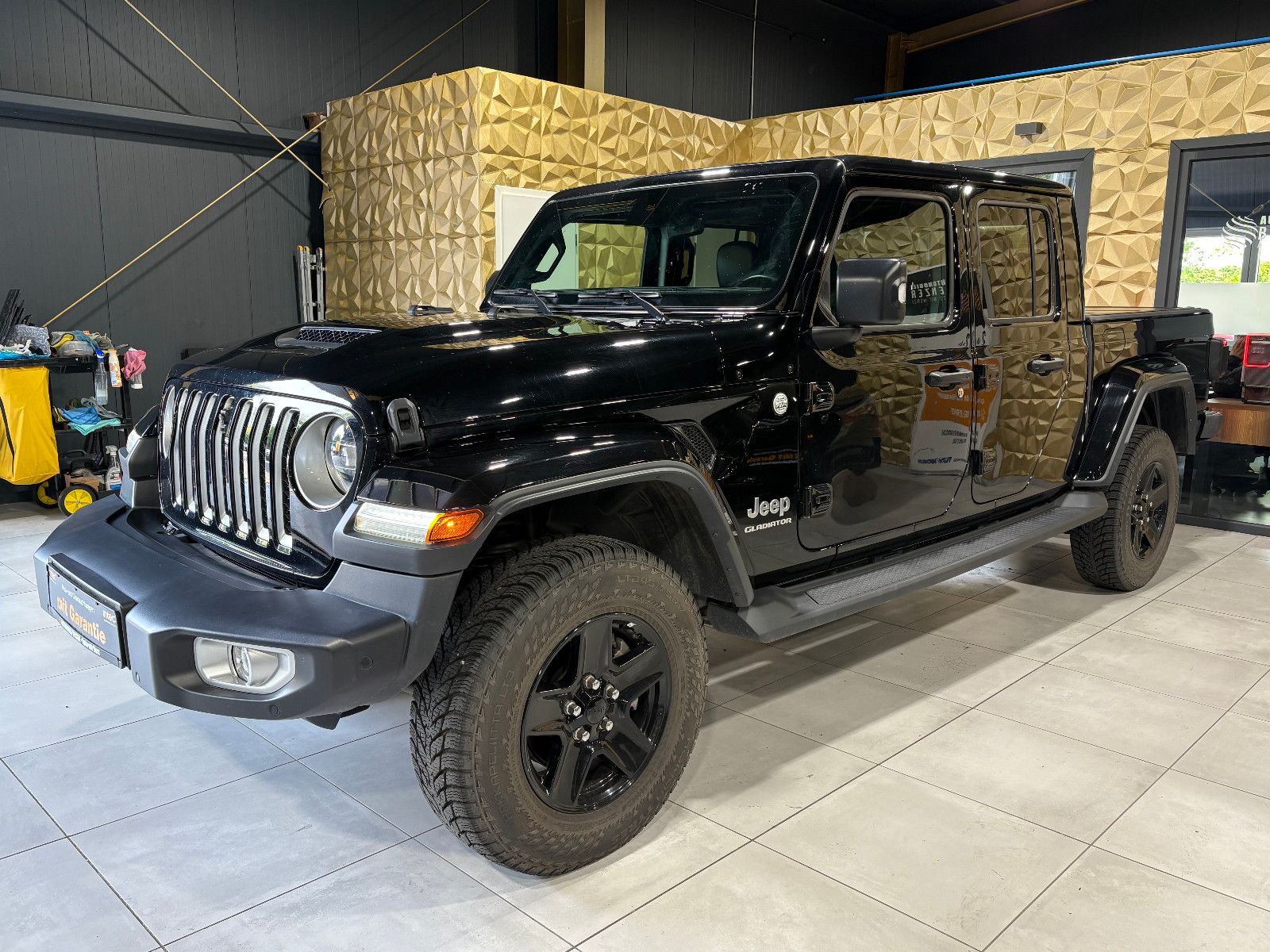 Fahrzeugabbildung Jeep Gladiator Overland 4WD/KAMERA/NAVI/4X4/PANO