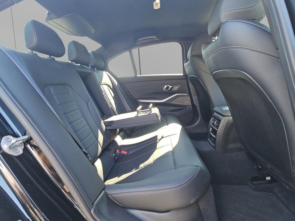 BMW M340i xDrive Lim. NAVI MEMORY KEYLESS 360° 19"