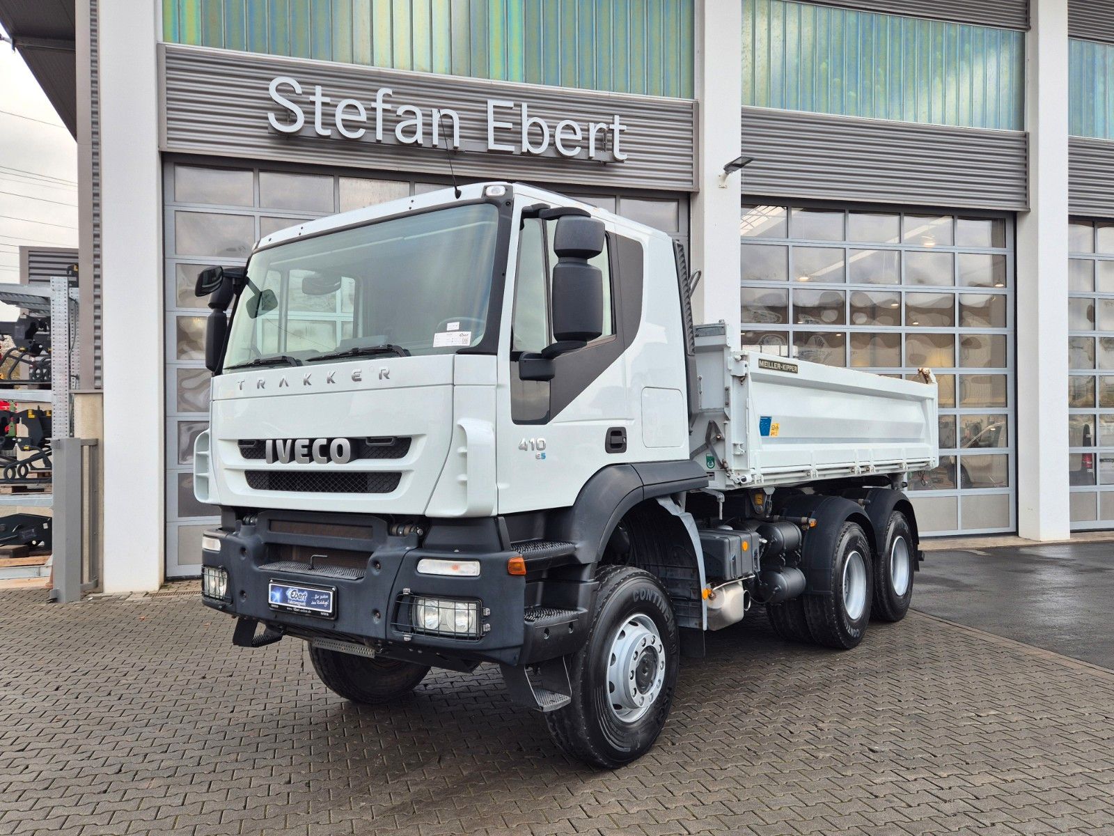 Fahrzeugabbildung Iveco Trakker AT260T41W 6x6 Meiller AHK