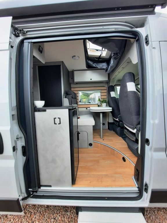 Fahrzeug Übersicht 9 Fahrzeugabbildung Crosscamp ELMNT 6.0 DS Verfüg./Sparen Sie 1.299,- €