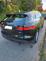 Jaguar F-Pace 20d AWD Portfolio Automatik - Jaguar F-Pace: Portfolio